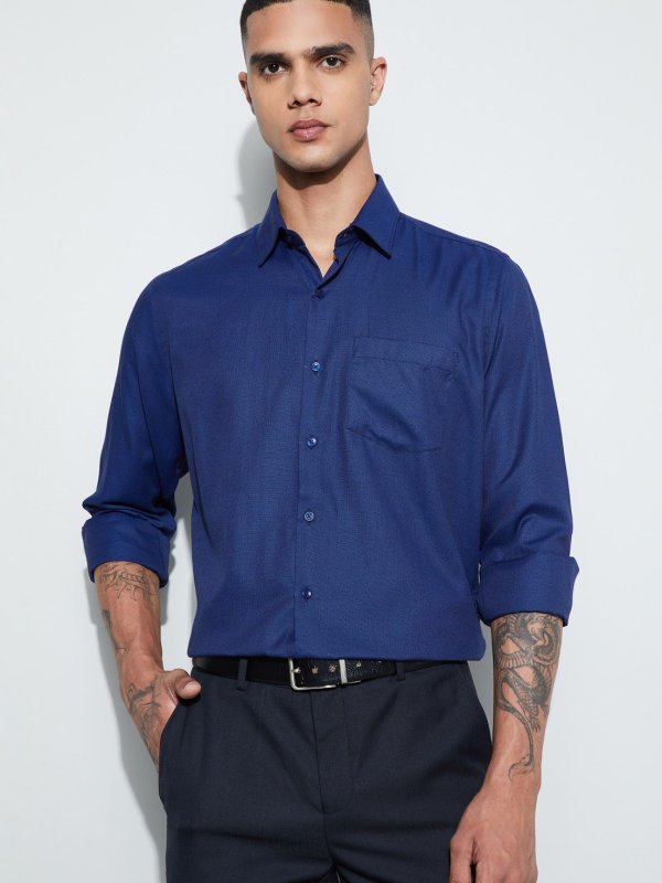 Blue Solid Regular Fit Formal Shirt