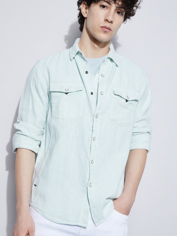 Blue Solid Regular Fit Shirt